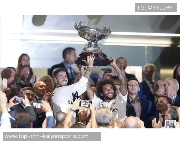 马尔蒂尼与拉莫斯谁是足球历史上最伟大的后卫之争